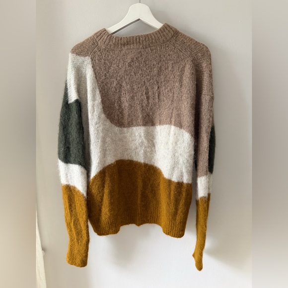 Everlane Alpaca Crew Neck - Picture 6 of 9